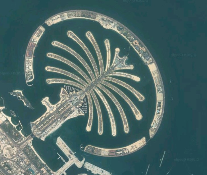 The Palm Island in Dubai | 11 Mind-Bending Things That Can Be Seen Only From Space | Zestradar