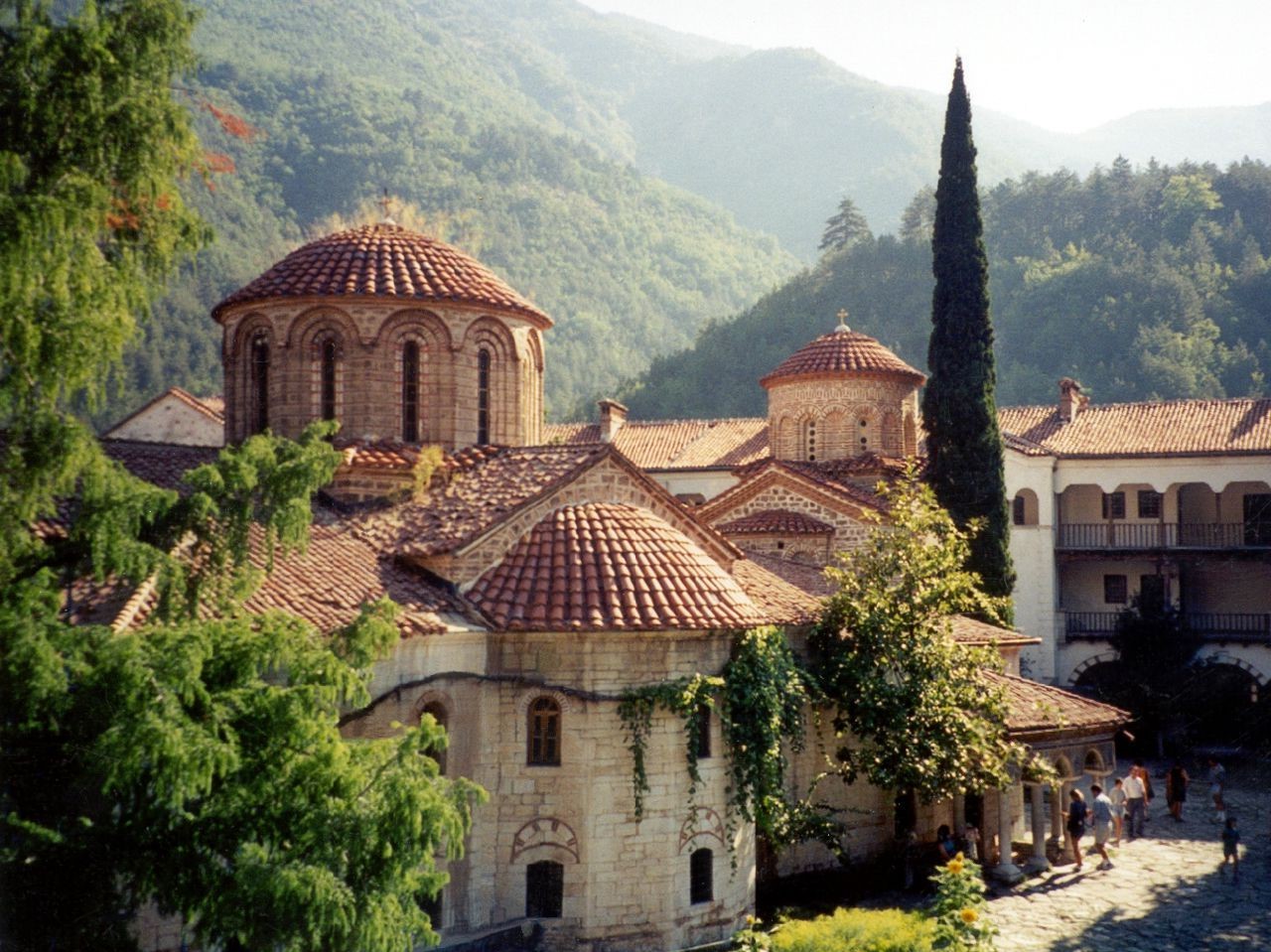 Болгария | Топ-8 дешевых стран для жаркой зимовки | Brain Berries