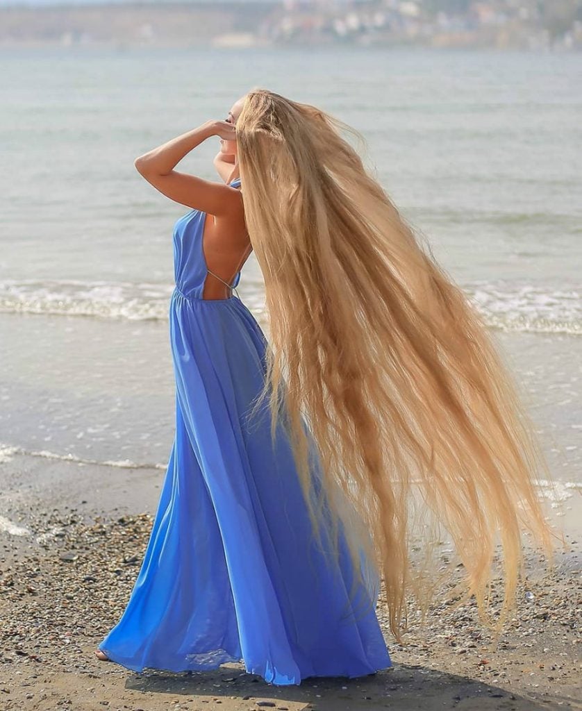 Meet Real-Life Rapunzel With 1.85 Meter Long Hair #1 | Zestradar