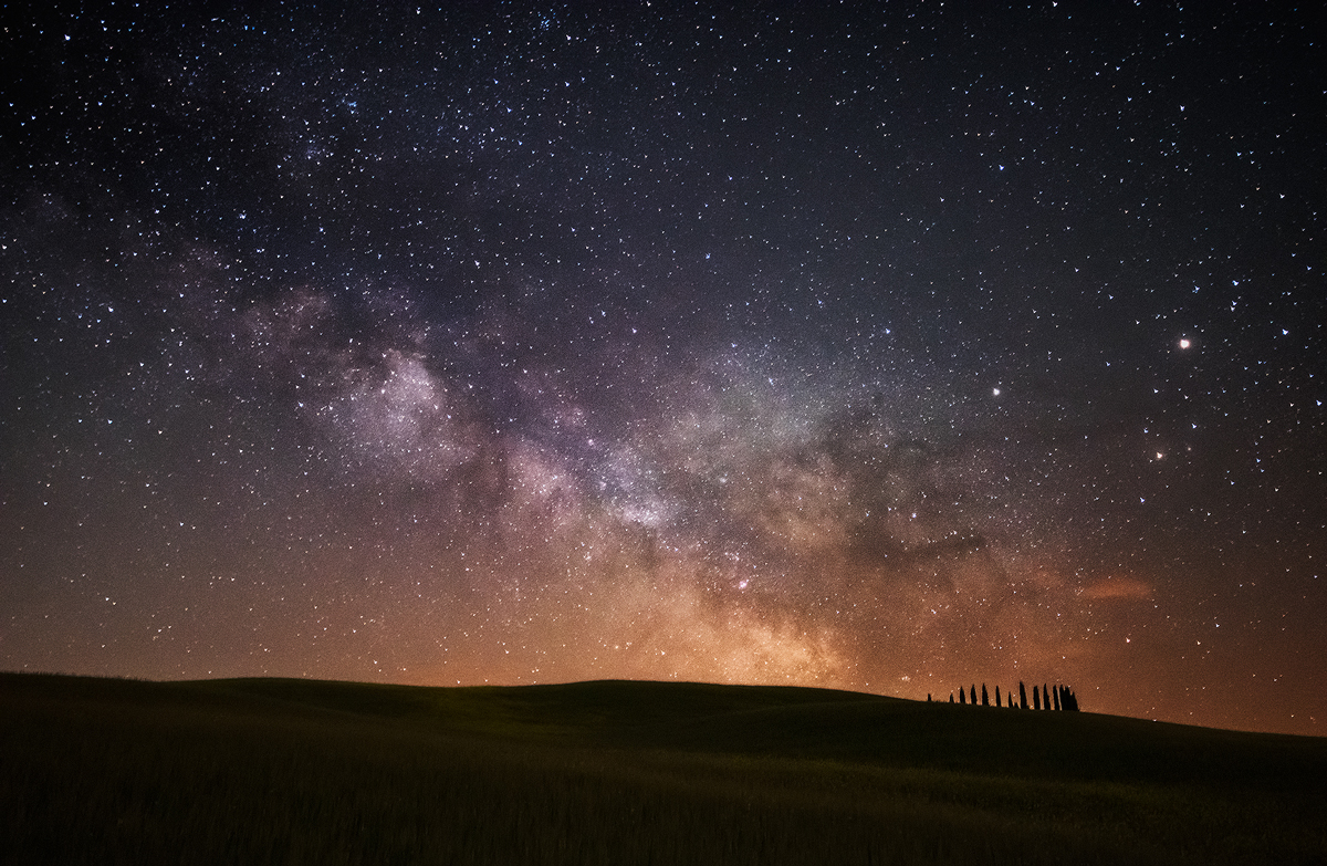 ≡ 8 Fakta Mengejutkan Galaksi Kita Bimasakti (Milky Way) Yang Wajib