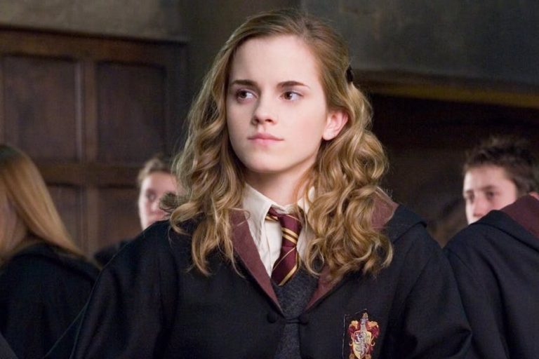 top-10-most-powerful-female-movie-characters
