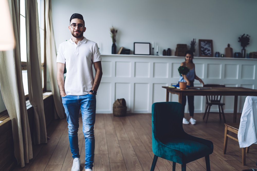 10 Body Language Tells That Reveal a Lot About Your Relationship