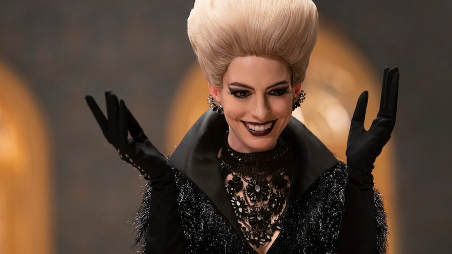 Anne Hathaway's Most Iconic Outfits From The Witches | Zestradar