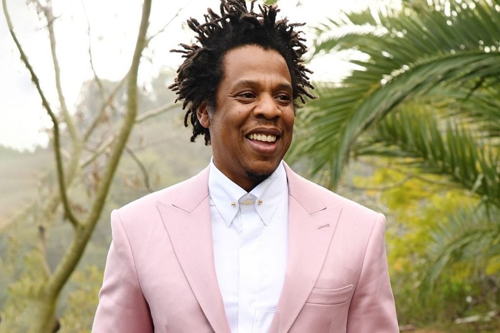 8 Celebrities Who Grew Up Poor