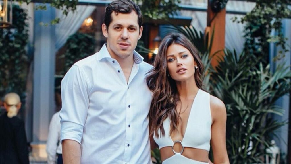 25 Hottest NHL Wives and Girlfriends