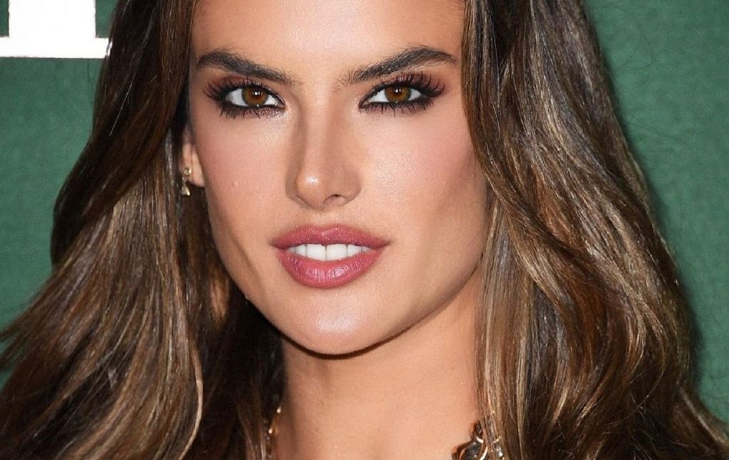 10 modelos mundialmente famosas com herança brasileira