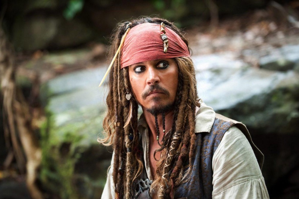 Johnny Depp | 10 Male Celebs Who Love Wearing Makeup | Zestradar