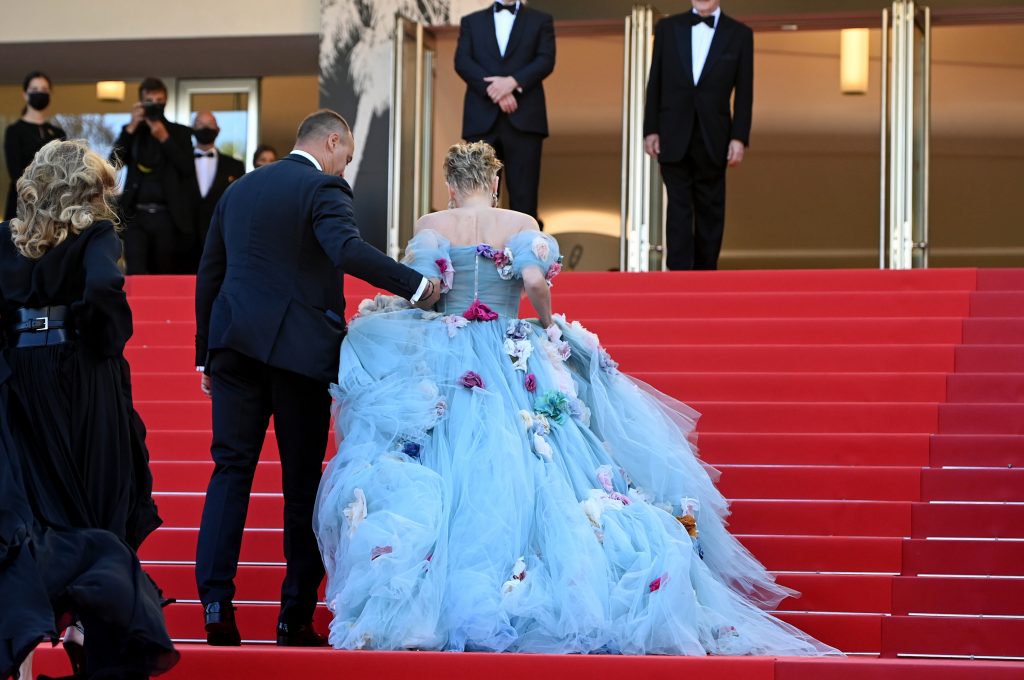 Los 3 inolvidables looks de Sharon Stone en Cannes 2021