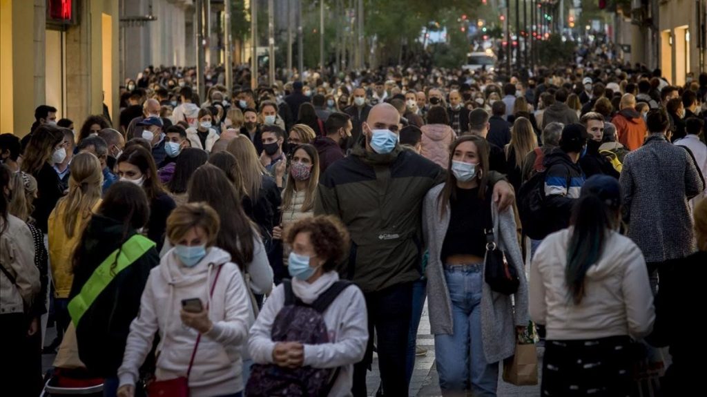España se sube al pedestal europeo en casos de COVID-19