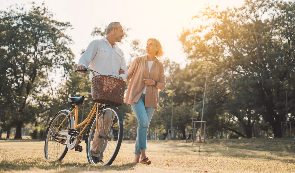 7 motivos por que algumas mulheres preferem homens mais velhos