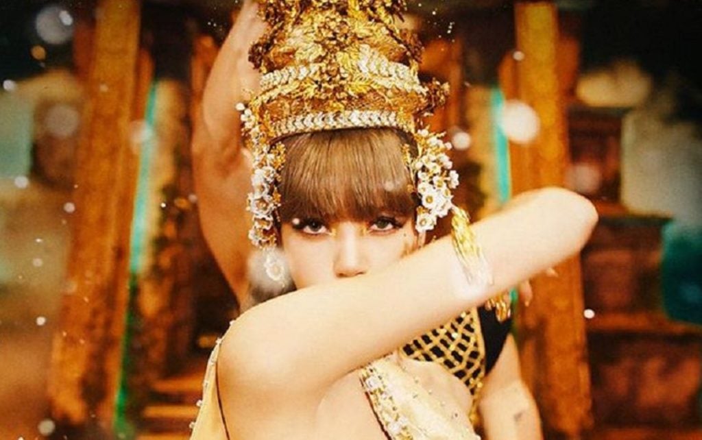 8 Fakta Seru Lisa BLACKPINK, Punya Ayah Tiri Asal Swiss!