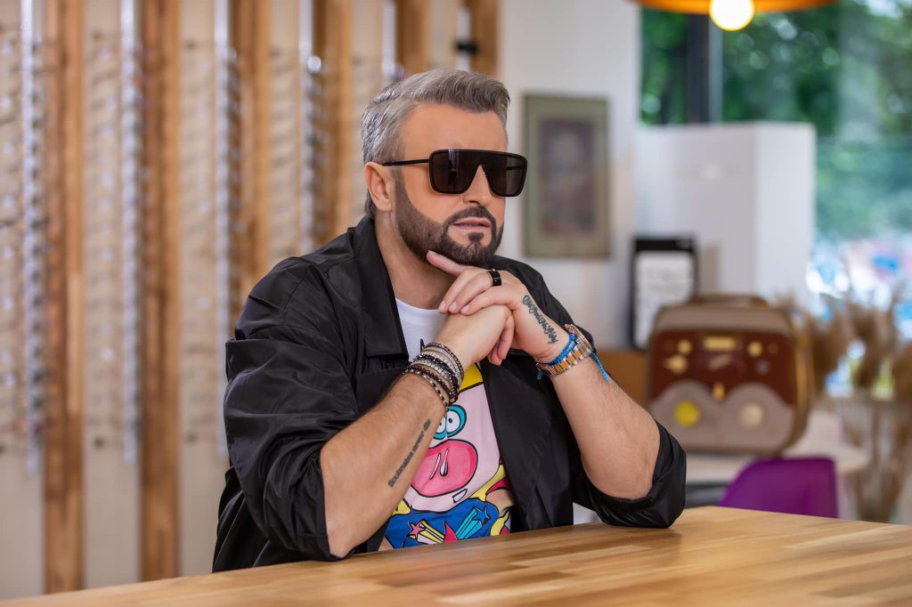 Cătălin Botezatu a împlinit 55 de ani! Ce trebuie să știi despre creatorul de modă…