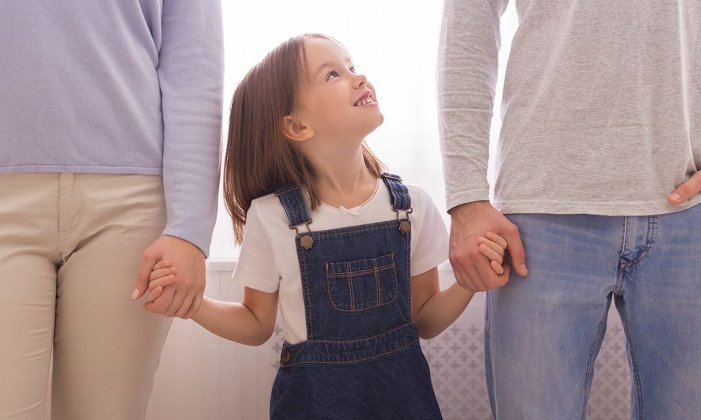 ما الذي نعرفه حتى الآن عن  مشاركة المطلقين لمنزل عائلي واحد