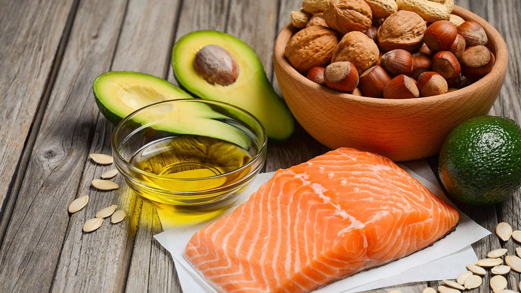 Healthy fats and Oils | 10 Best Healthy Foods That Can Help You Gain Weight Fast | Zestradar