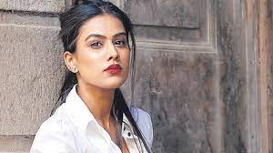 सोशल मीडिया पर अश्लील मैसेज, गाली-गलौज और धमकियों का शिकार होने वाली टीवी सेलिब्रिटीज