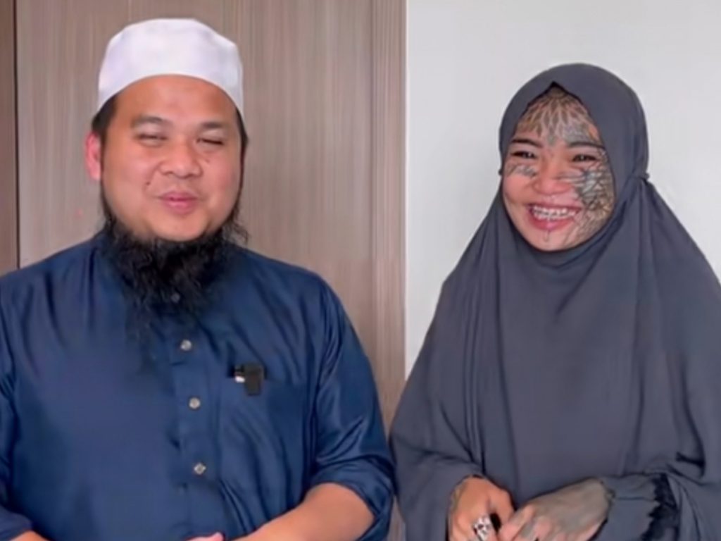 Mondy Tatto Mengaku Dilecehkan Ustaz Ebit Lew! Ini Faktanya!