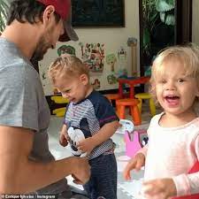 Enrique Iglesias habla sin tapujos sobre su relación con su esposa: Anna Kournikova