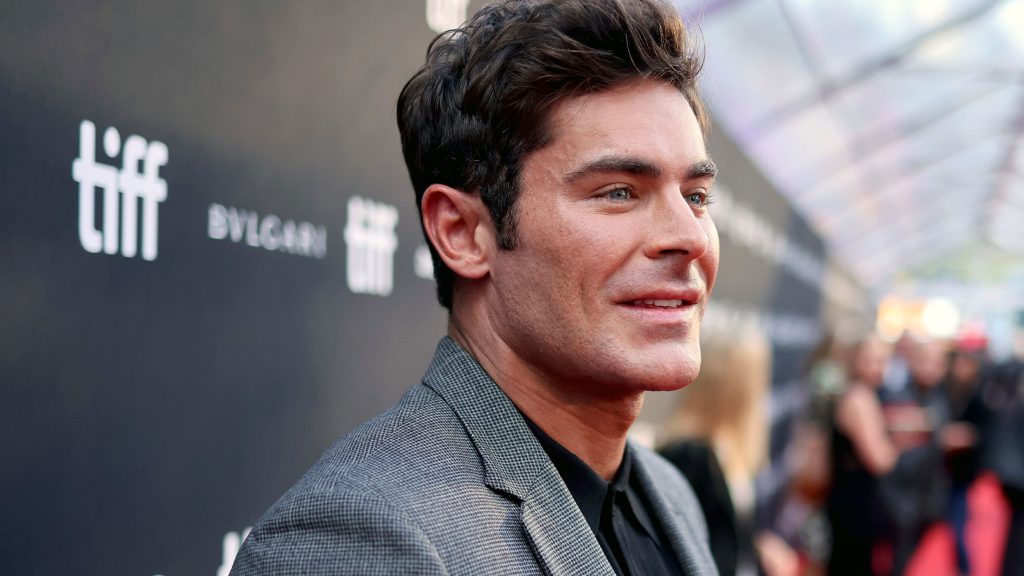 Fans Are Worried About Zac Efron’s New Face