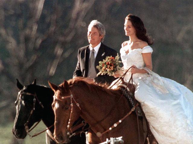 “Pretty Woman” Reunion, $17 Million Payday, And More: 16 “Runaway Bride” Secrets Revealed