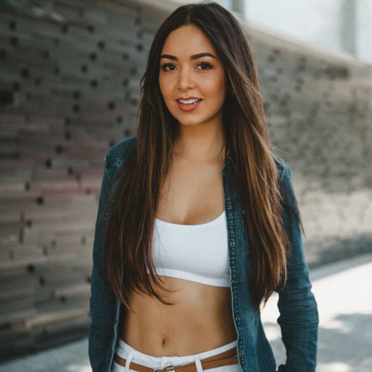Las 5 parejas latinas en las redes sociales que no te puedes perder