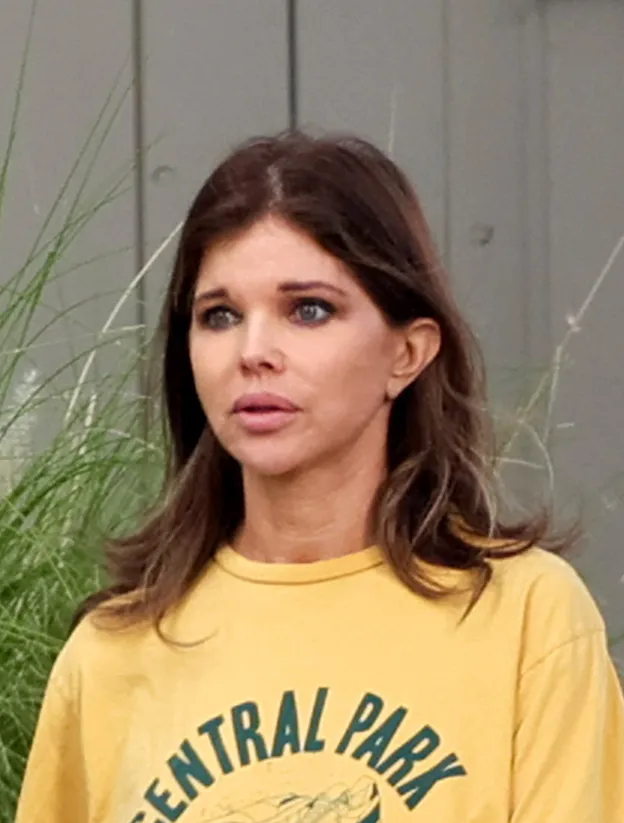 Paparazzi Caught Baywatch Star Donna D’Errico—How Does She Look Today?