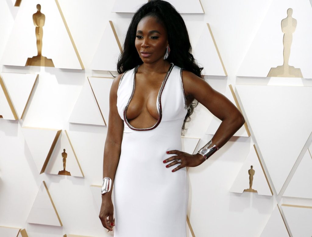 Gli abiti più controversi (e pericolosi) della storia degli Oscar