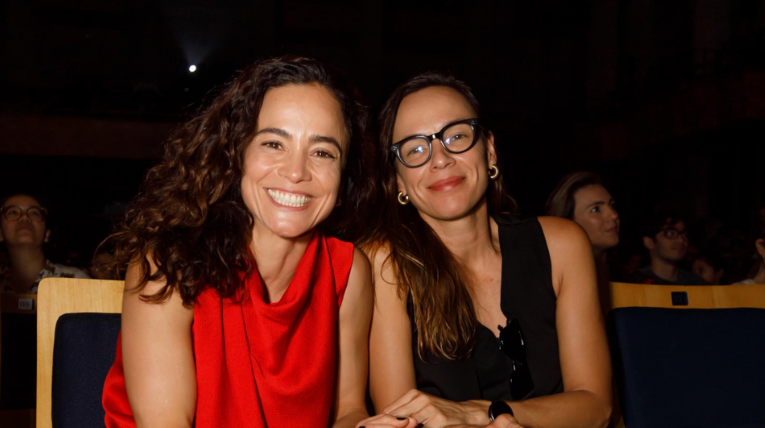 10 celebridades LGBT+ icónicas que não têm medo de celebrar o amor