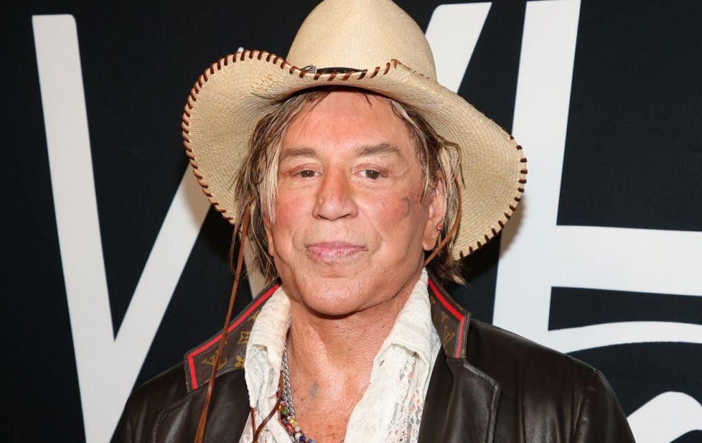 Un ritocchino qua e un ritocchino là: guarda un po’ chi è ricorso alla chirurgia estetica