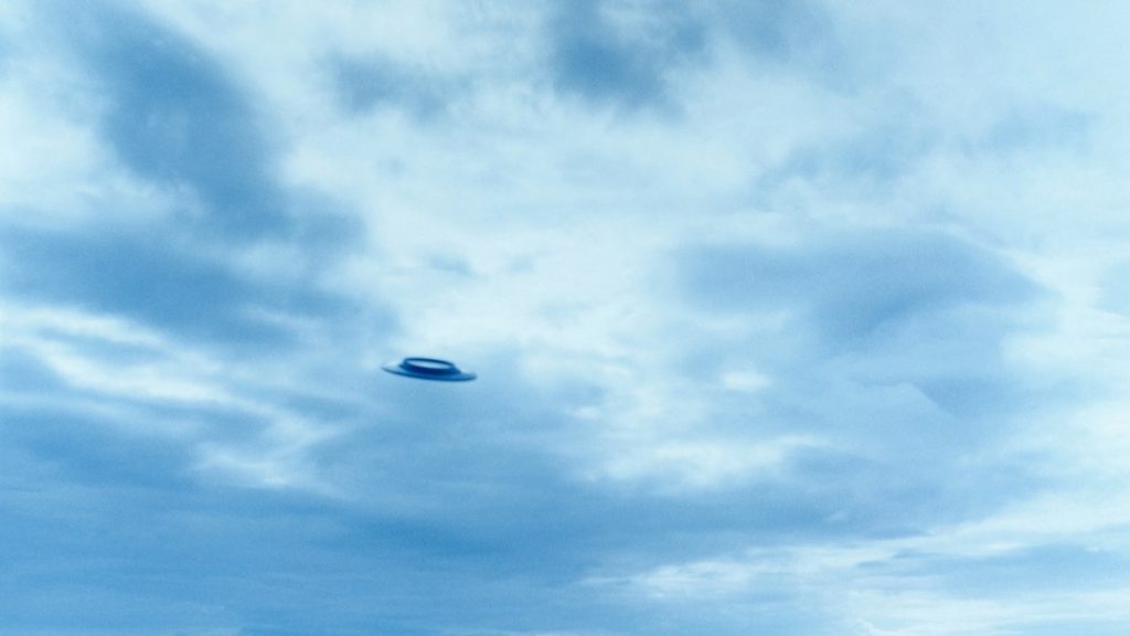Captan extraño objeto volador en el cielo de Michoacán